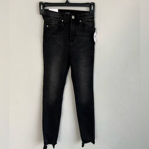 Joe’s Big Girl The Tessa Mid Rise Markie Fit Rocker Raw Skinny Jeans, S…